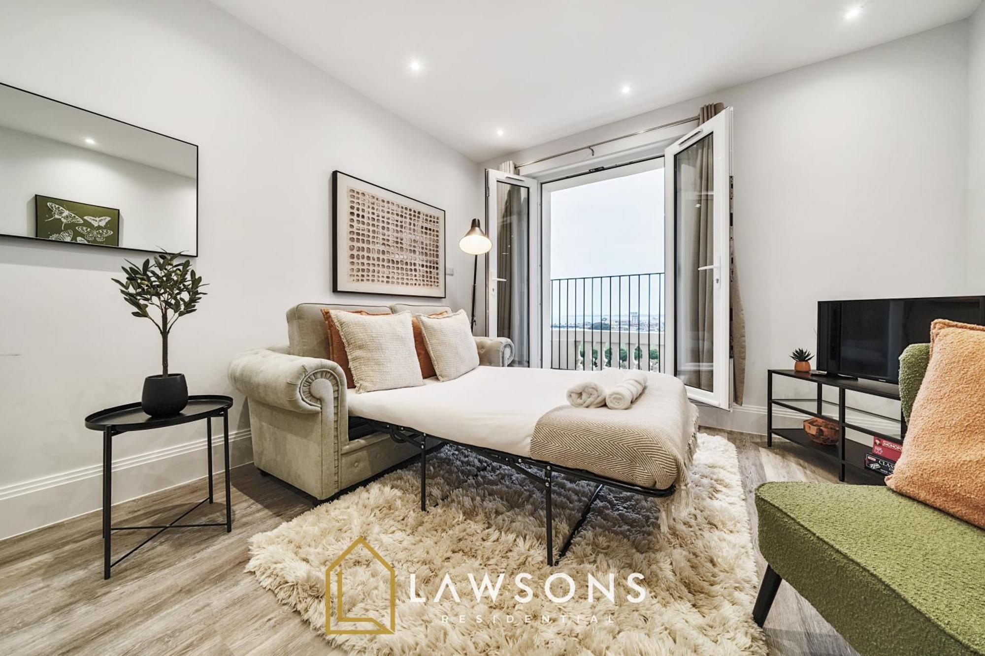 Premier Penthouse Living By Lawsons *